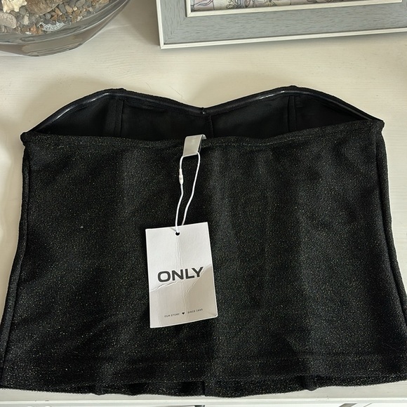 ONLY Glitter Tube Top 🖤 - Picture 3 of 3